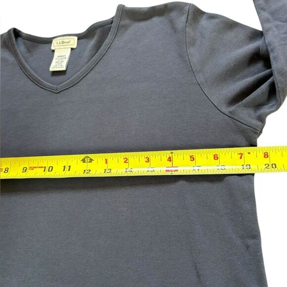 LL Bean V Neck Long Sleeve Top Supima Cotton Navy Blue Womens Size Medium - Picture 5 of 5